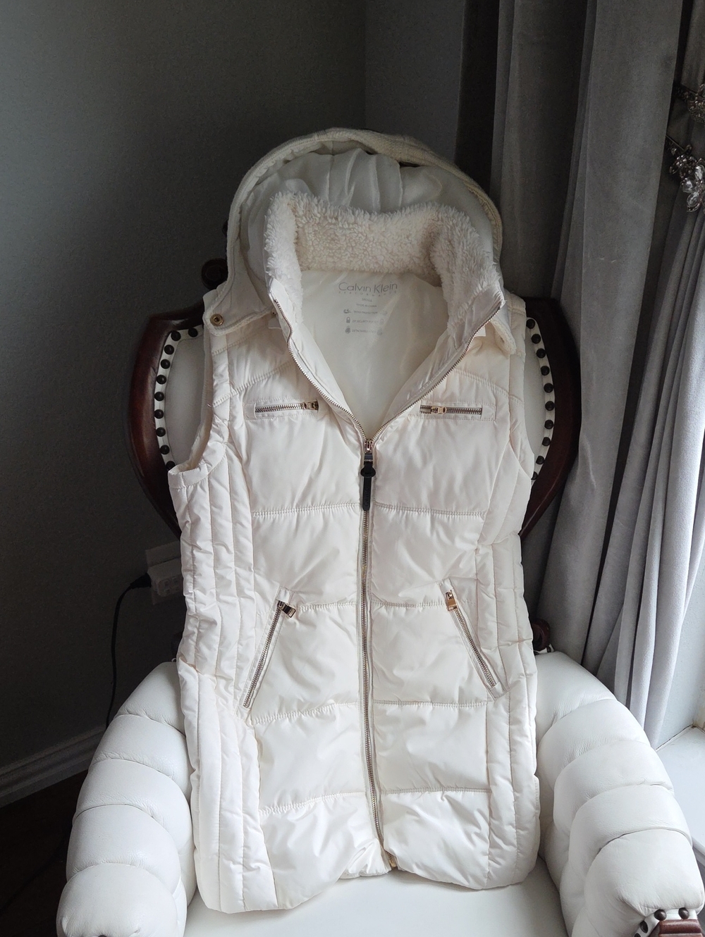 Calvin Klein Women's Ivory Quilted Hooded Puffer Vest